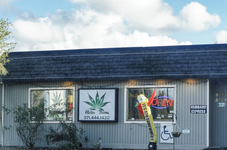 Photo Cannabis dispensary